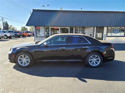 2016 Chrysler 300C   - Photo 1 - Yuba City, CA 95991