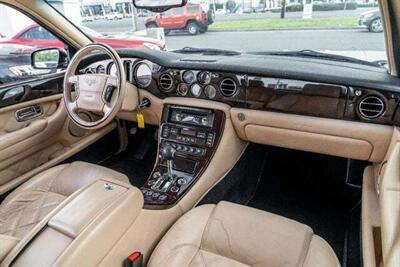 2003 Bentley Arnage T  Only 17k Miles - Photo 19 - Westminster, CA 92683