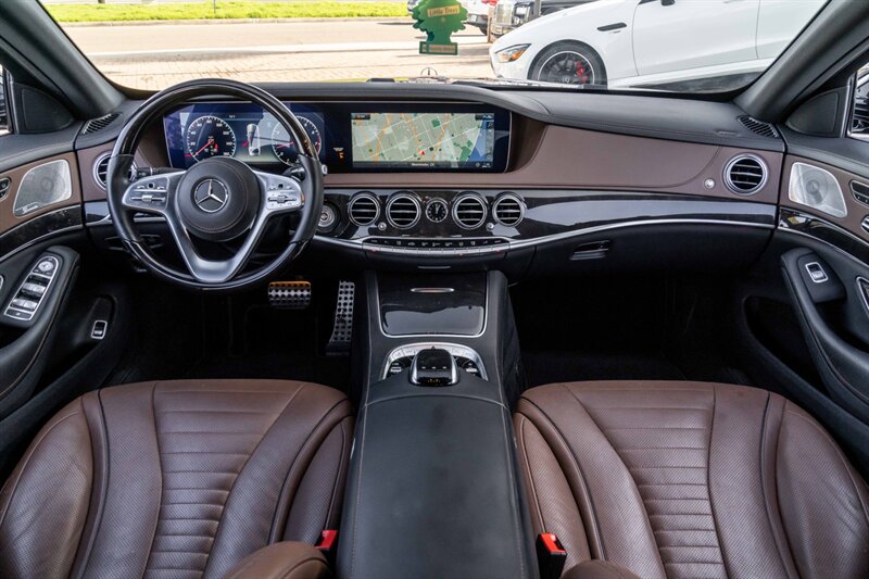 2019 Mercedes Benz S 560 photo 3