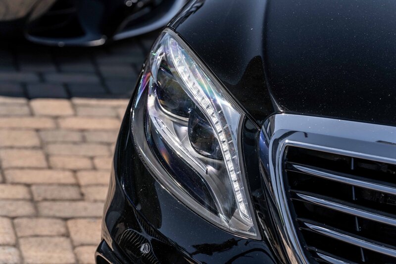 2014 Mercedes Benz S 63 AMG photo 2
