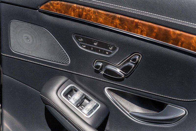 2014 Mercedes Benz S 63 AMG photo 28