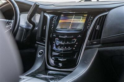 2019 Cadillac Escalade ESV Platinum   - Photo 29 - Westminster, CA 92683