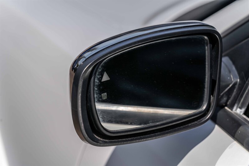 2023 Dodge Charger Scat Pack photo 12