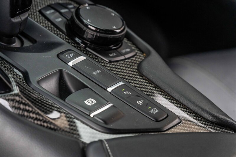 2022 Toyota GR Supra 3.0 Premium   - Photo 33 - Westminster, CA 92683