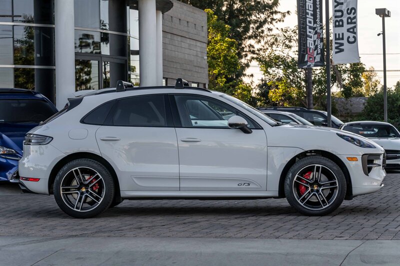 2021 Porsche Macan GTS photo 3