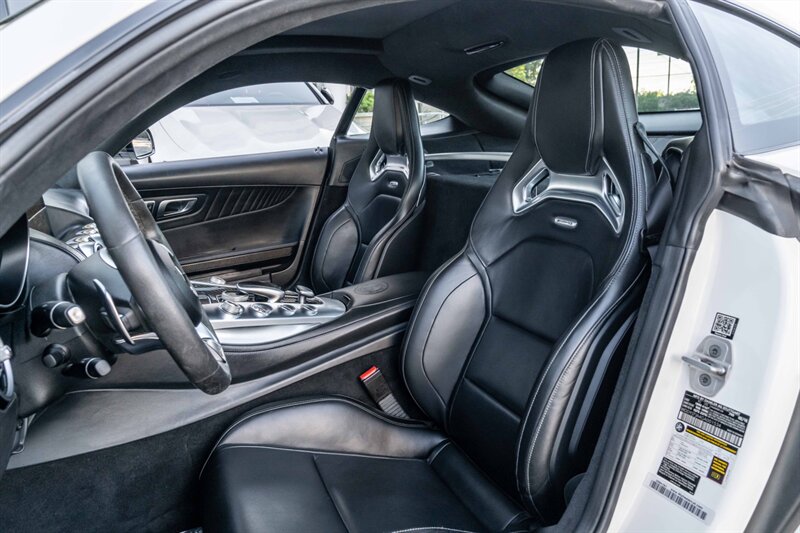 2016 Mercedes Benz S GT photo 2