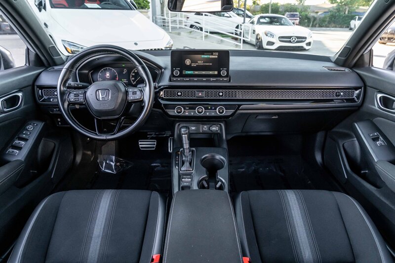 2022 Honda Civic Sport photo 4