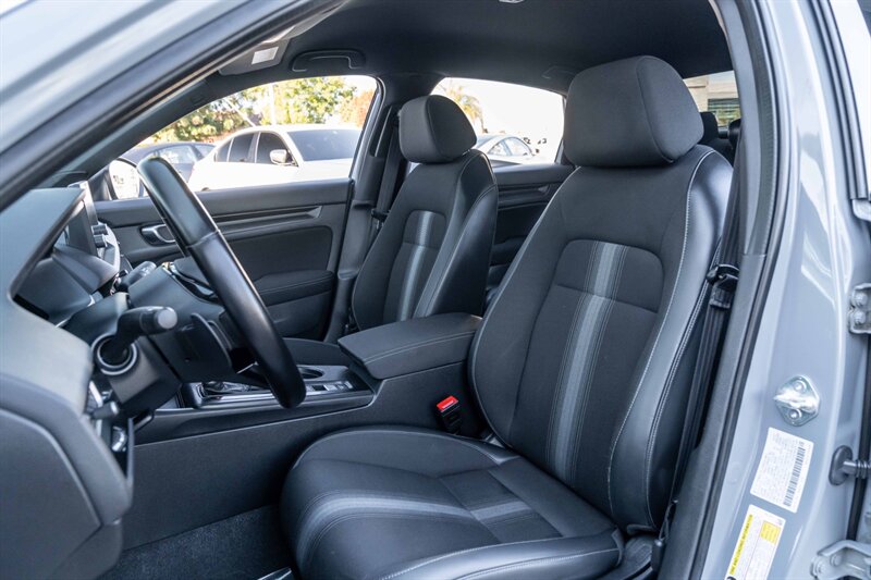 2022 Honda Civic Sport photo 2