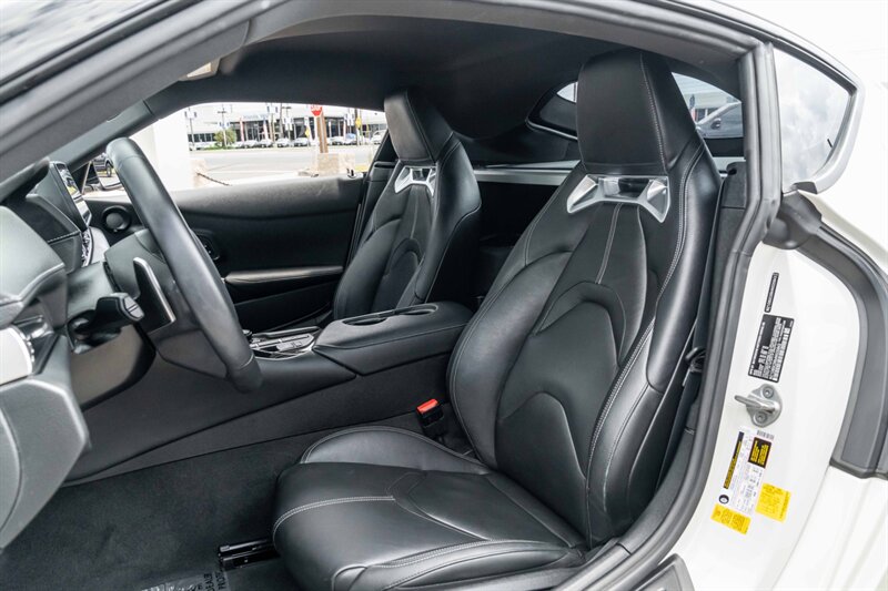 2021 Toyota Supra 3.0 Premium photo 2