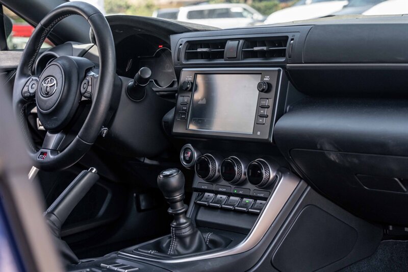 2022 Toyota GR86 Premium   - Photo 22 - Westminster, CA 92683