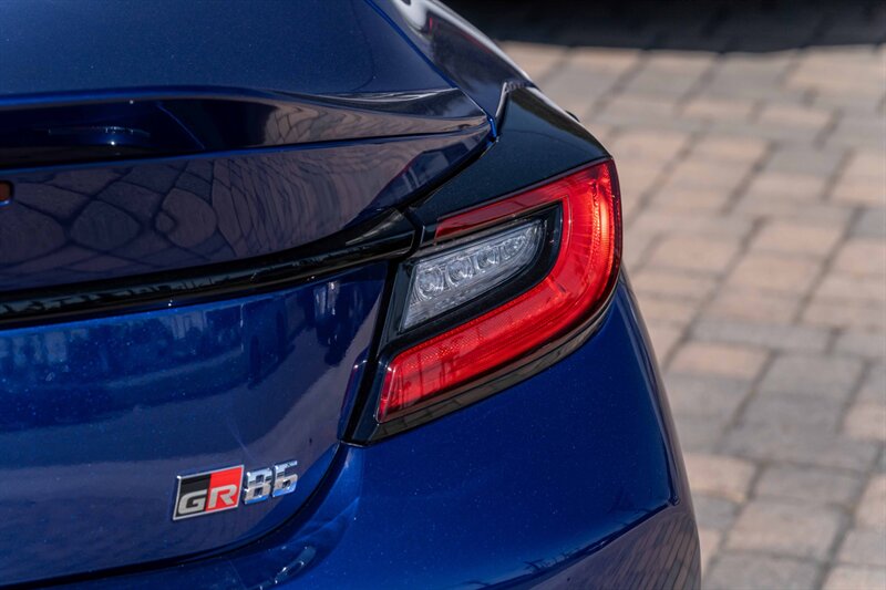 2022 Toyota GR86 Premium   - Photo 11 - Westminster, CA 92683