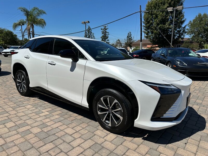 2024 Lexus RZ 300e Premium  