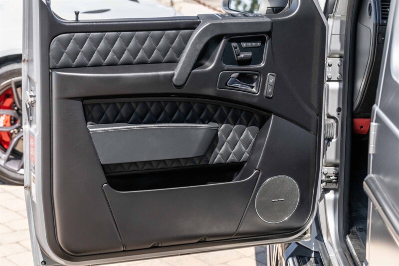 2016 Mercedes Benz G AMG 63 photo 12