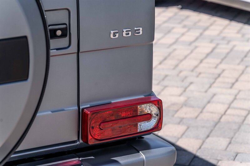 2016 Mercedes Benz G AMG 63 photo 9