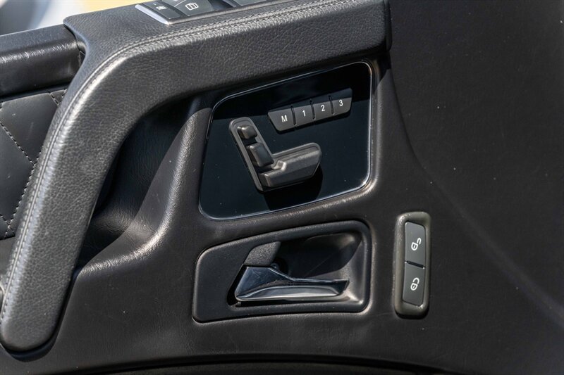 2016 Mercedes Benz G AMG 63 photo 14