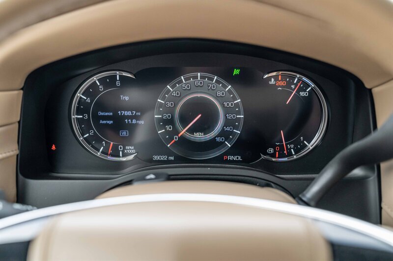 2019 Cadillac Escalade Platinum  One Owner Clean Carfax - Photo 27 - Westminster, CA 92683