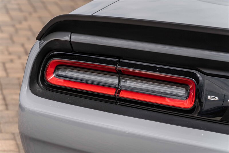 2021 Dodge Challenger R/T Scat Pack Widebody photo 10