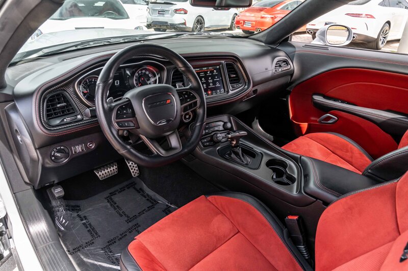 2021 Dodge Challenger R/T Scat Pack Widebody photo 4
