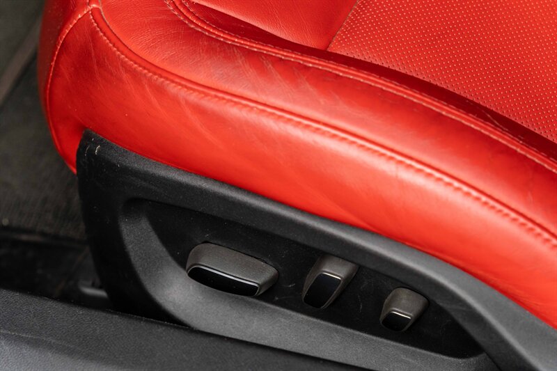 2016 Chevrolet Corvette Stingray Z51  3LT Package - Photo 18 - Westminster, CA 92683