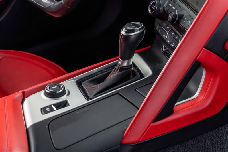 2016 Chevrolet Corvette Stingray Z51  3LT Package - Photo 28 - Westminster, CA 92683