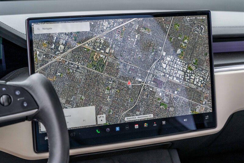 2022 Tesla Model X Plaid photo 23