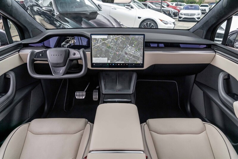 2022 Tesla Model X Plaid photo 4