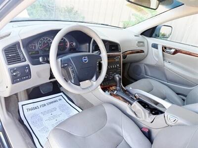 2006 Volvo XC70   - Photo 3 - Manteca, CA 95337