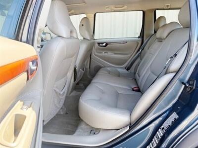 2006 Volvo XC70   - Photo 5 - Manteca, CA 95337