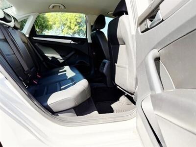 2015 Volkswagen Passat 1.8T S   - Photo 8 - Manteca, CA 95337
