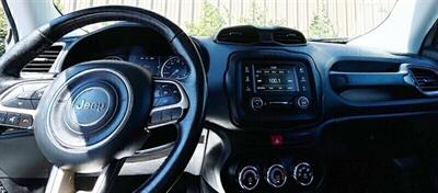 2016 Jeep Renegade Latitude   - Photo 8 - Manteca, CA 95337