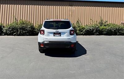 2016 Jeep Renegade Latitude   - Photo 13 - Manteca, CA 95337