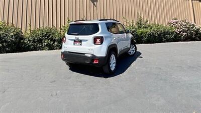 2016 Jeep Renegade Latitude   - Photo 14 - Manteca, CA 95337