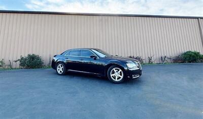 2013 Chrysler 300 Series   - Photo 5 - Manteca, CA 95337