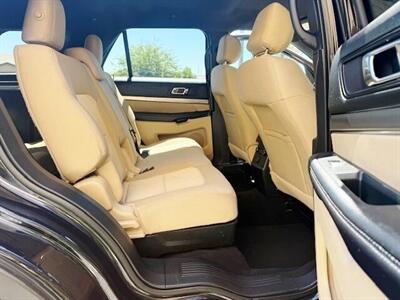 2017 Ford Explorer Limited   - Photo 4 - Manteca, CA 95337