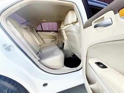 2013 Chrysler 300C   - Photo 3 - Manteca, CA 95337