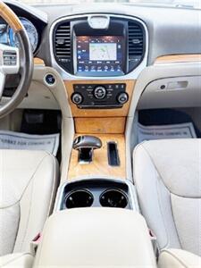 2013 Chrysler 300C   - Photo 6 - Manteca, CA 95337