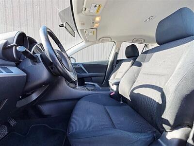 2013 Mazda Mazda3 i Touring   - Photo 4 - Manteca, CA 95337