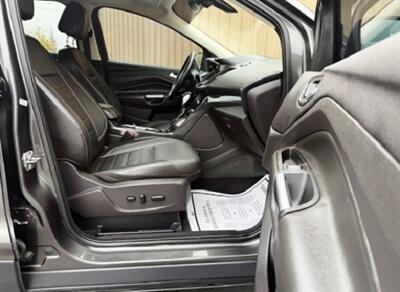 2015 Ford Escape Titanium   - Photo 3 - Manteca, CA 95337