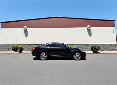 2010 Ford Taurus Limited   - Photo 12 - Manteca, CA 95337