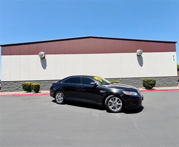 2010 Ford Taurus Limited   - Photo 2 - Manteca, CA 95337