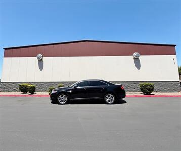 2010 Ford Taurus Limited   - Photo 3 - Manteca, CA 95337