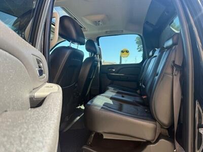 2010 Chevrolet Avalanche LT   - Photo 5 - Manteca, CA 95337