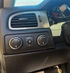 2010 Chevrolet Avalanche LT   - Photo 4 - Manteca, CA 95337