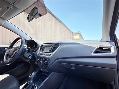 2019 Hyundai ACCENT SE   - Photo 7 - Manteca, CA 95337