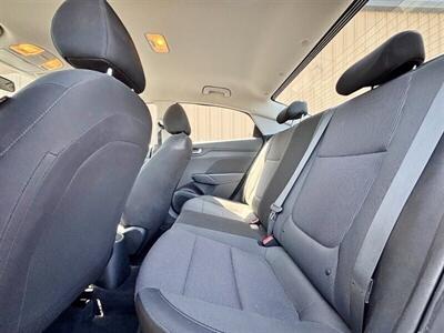 2019 Hyundai ACCENT SE   - Photo 6 - Manteca, CA 95337