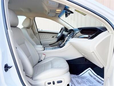 2015 Ford Taurus Limited   - Photo 7 - Manteca, CA 95337