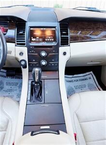 2015 Ford Taurus Limited   - Photo 5 - Manteca, CA 95337