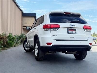 2018 Jeep Grand Cherokee Laredo   - Photo 14 - Manteca, CA 95337