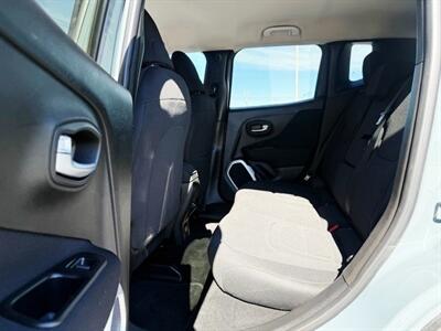 2018 Jeep Renegade Latitude - Photo 5 - Manteca, CA 95337