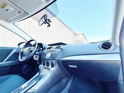 2010 Mazda Mazda3 i Touring   - Photo 10 - Manteca, CA 95337